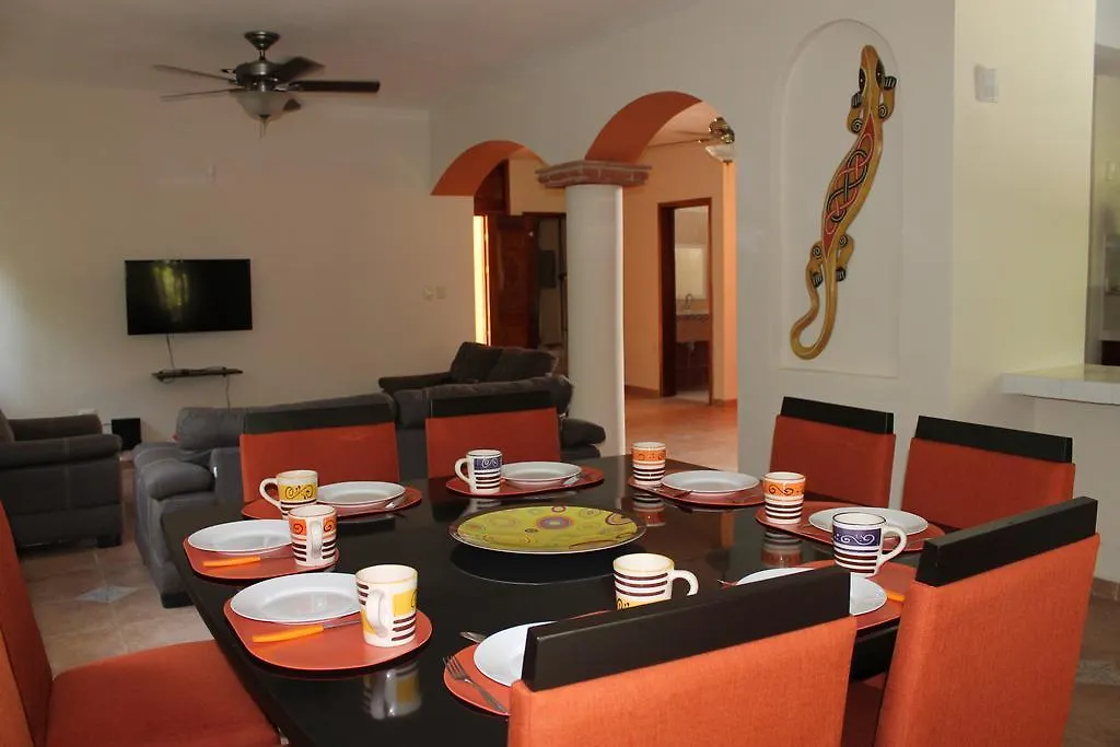 Villa Tucano B&B Playa del Carmen 0*,